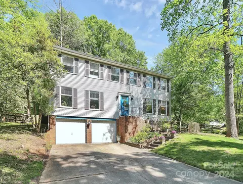 6225 Pella Rd, Charlotte, NC 28211