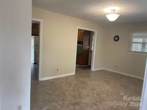 Living - 4024 Stack Rd, Monroe, NC 28112 photo 2 of 5