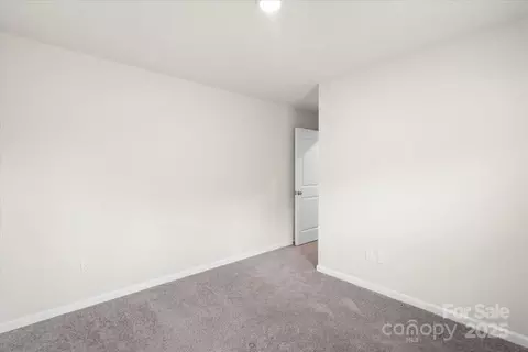 Bedroom - 180 Four Andrews Dr, Harmony, NC 28634 photo 6 of 10