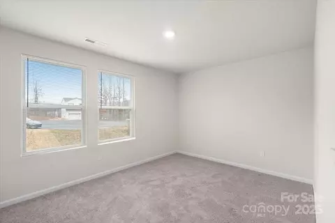 Bedroom - 180 Four Andrews Dr, Harmony, NC 28634 photo 7 of 10