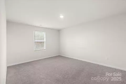 Bedroom - 180 Four Andrews Dr, Harmony, NC 28634 photo 9 of 10