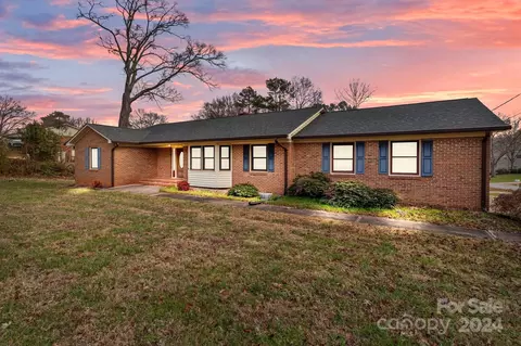 116 Cherokee Se Dr SE, Concord, NC 28025