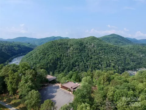 60 Longview 3 Ct #3, Marshall, NC 28753 photo 9