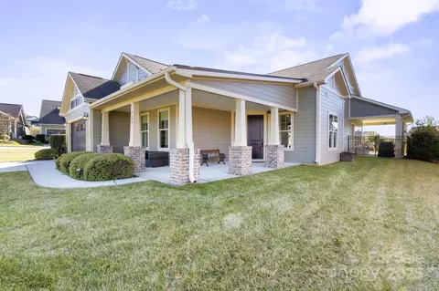 1132 Cades Ct, Denver, NC 28037