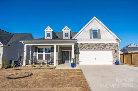 117 Bolter Ln, Elgin, SC 29045