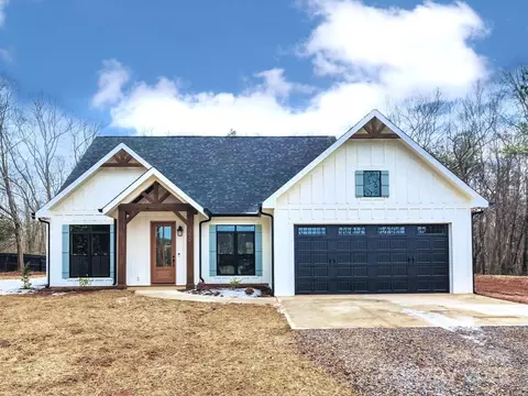 350 White Jenkins Rd, Bessemer City, NC 28016