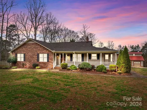 7650 Tuckaseegee Rd, Kannapolis, NC 28081