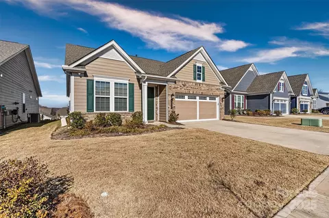 9023 Daring Ct, Charlotte, NC 28215