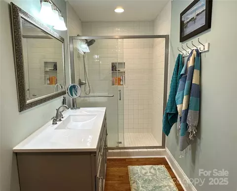 Bath - 105 Melrose Ln, Tryon, NC 28782 photo 1 of 2