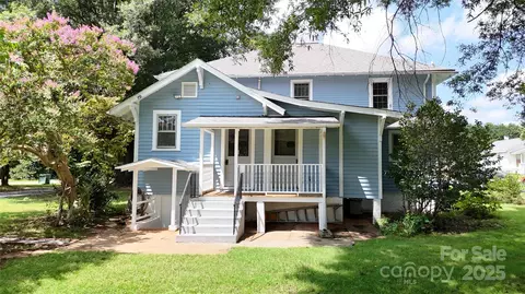 Exterior - 315 9th Sw St SW, Conover, NC 28613 photo 3 of 4