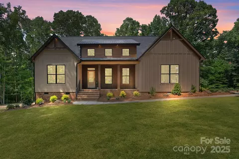 2943 Sparrow Springs Rd, Gastonia, NC 28052