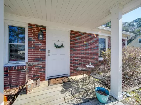 191 Giles Dr, Goose Creek, SC 29445