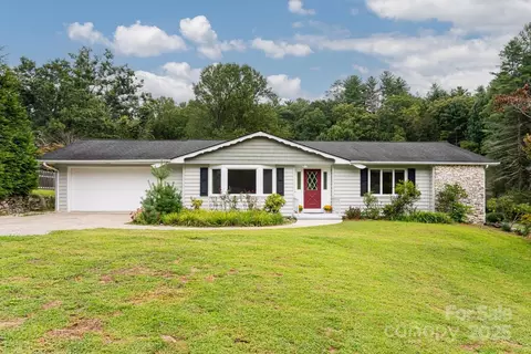 3870 Kanuga Rd, Hendersonville, NC 28739