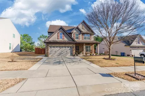112 Marquette Dr, Mount Holly, NC 28120