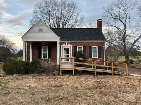 24989 Nc Hwy 2427 Hwy, Albemarle, NC 28001