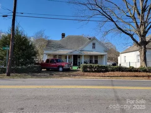 Exterior - 1002 N Hayne St, Monroe, NC 28112 photo 2 of 6