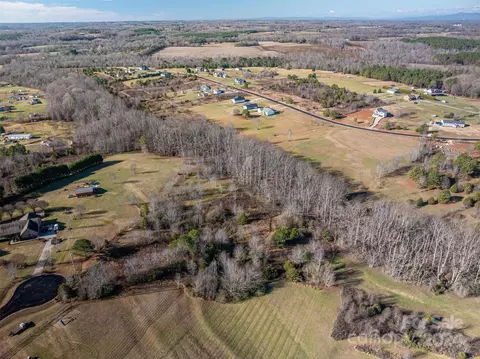 00 Evondale 105 Rd #105, Crouse, NC 28033 photo 8