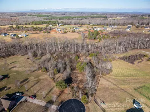 00 Evondale 105 Rd #105, Crouse, NC 28033 photo 4
