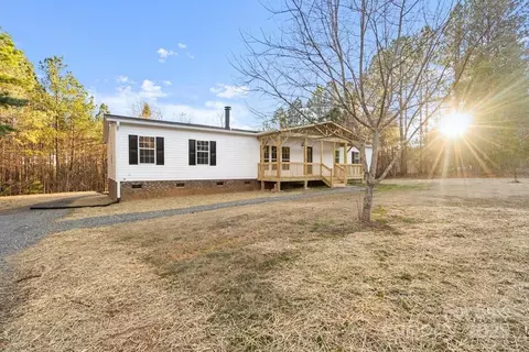 44356 Harper Hearne Rd, New London, NC 28127