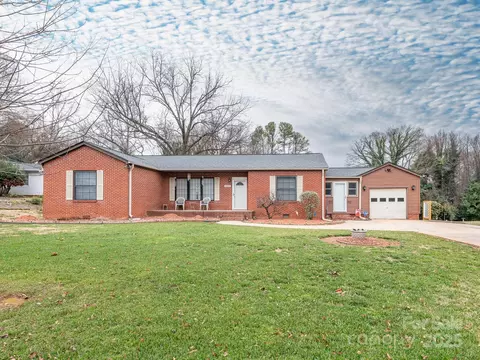 202 Mcadenville Rd, Belmont, NC 28012