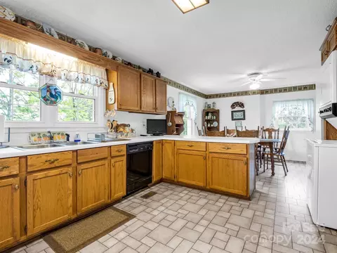 Kitchen - 126 Cougar Rd, Casar, NC 28020 photo 4 of 5