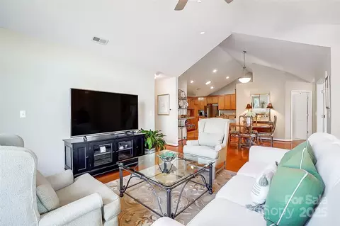 794 Ledgestone Ct, Tega Cay, SC 29708 photo 9