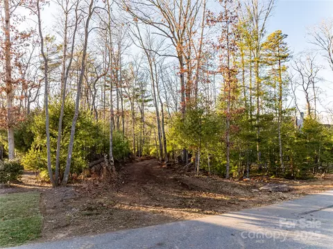 122 Upperfell Ct, Asheville, NC 28803