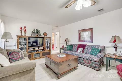 1459 Erwin St, Lancaster, SC 29720 photo 8