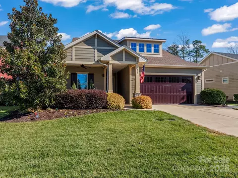 397 Flat Rock Dr, Denver, NC 28037