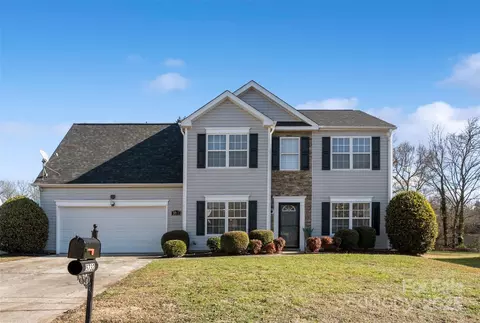 5732 Cardington Ct, Charlotte, NC 28216