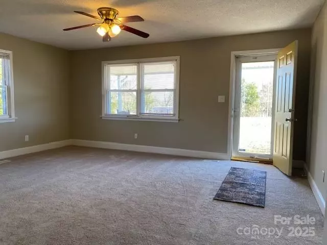 Living - 10320 Hartsell Rd, Midland, NC 28107 photo 1 of 1