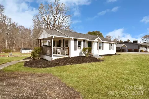 364 Scotts Creek Rd, Statesville, NC 28625