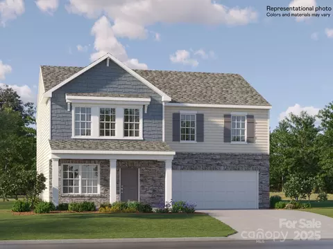 1415 Pine Heart Dr, Edgemoor, SC 29712