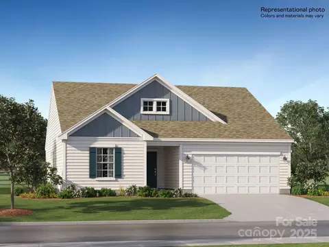1411 Pine Heart Dr, Edgemoor, SC 29712