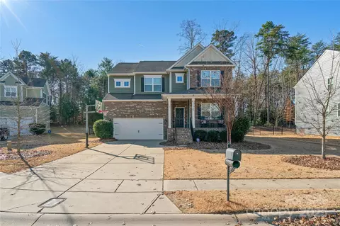 17344 Belmont Stakes Ln, Charlotte, NC 28278