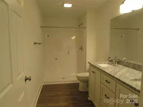 Bath - 3720 Turner Rd, Clover, SC 29710 photo 6 of 7