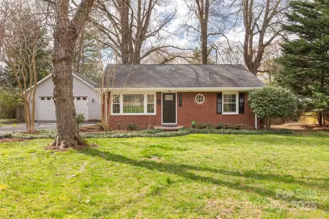 1801 Merry Oaks Rd, Charlotte, NC 28205