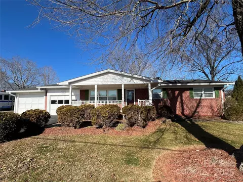 604 Eastwood Dr, Albemarle, NC 28001