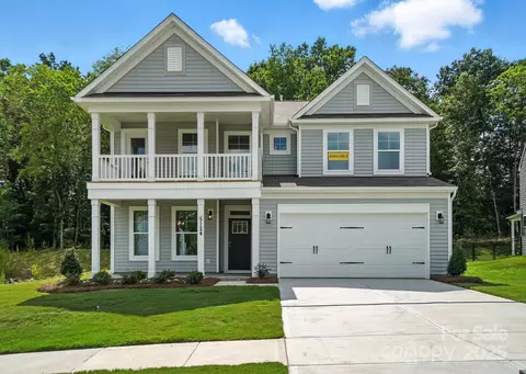 5124 Heathland Dr, Charlotte, NC 28215