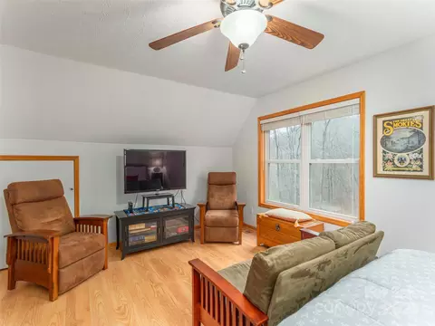 Bedroom - 1185 Mule Stomp Rd, Clyde, NC 28721 photo 4 of 5