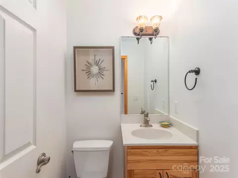 Bath - 1185 Mule Stomp Rd, Clyde, NC 28721 photo 1 of 4