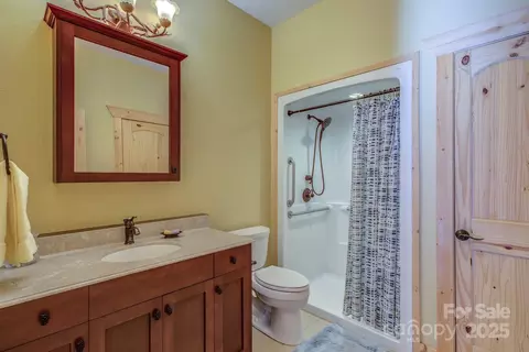 2026 Black Hills Dr, Collettsville, NC 28611 photo 35