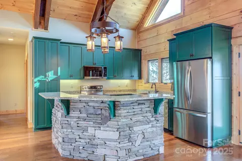 2026 Black Hills Dr, Collettsville, NC 28611 photo 20