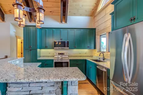 2026 Black Hills Dr, Collettsville, NC 28611 photo 15