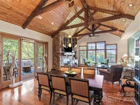 224 Logging Horse C301 Rd #C/301, Burnsville, NC 28714