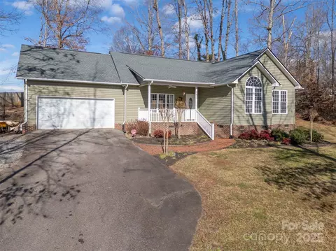 182 Hutchins Dr, Rutherfordton, NC 28139