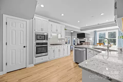 3065 River Bend Dr, Tega Cay, SC 29708 photo 6