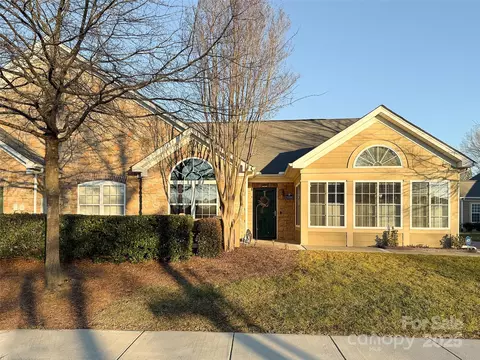 5559 Prosperity View Dr, Charlotte, NC 28269