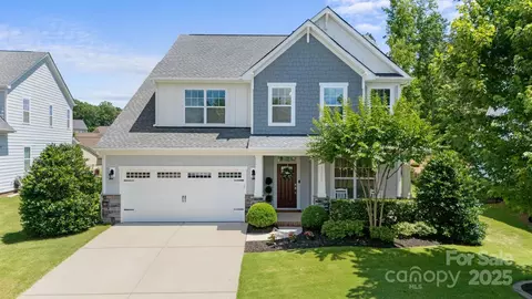 17527 Austins Creek Dr, Charlotte, NC 28278