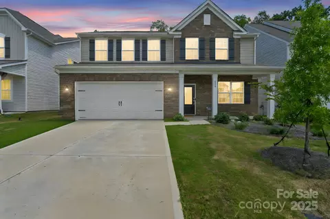 416 Kennerly Center Dr, Mooresville, NC 28115